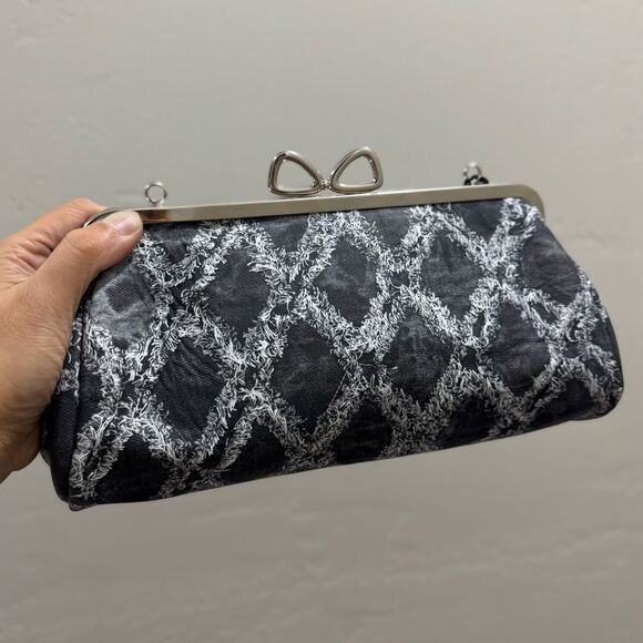 Genuine Leather Denim Quilted Pattern, Handmade Unique Bow Kisslock Baguette Bag - Picture 9 of 16